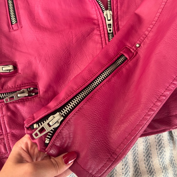 Blank NYC Magenta Pink Cropped Faux Leather Jacket - Picture 4 of 5